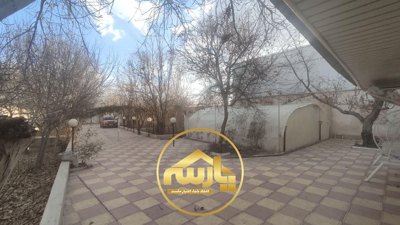 باغ ویلای 914 متری با 60 متر بنای نقلی در منطقه سرسبز کردزار شهریار 